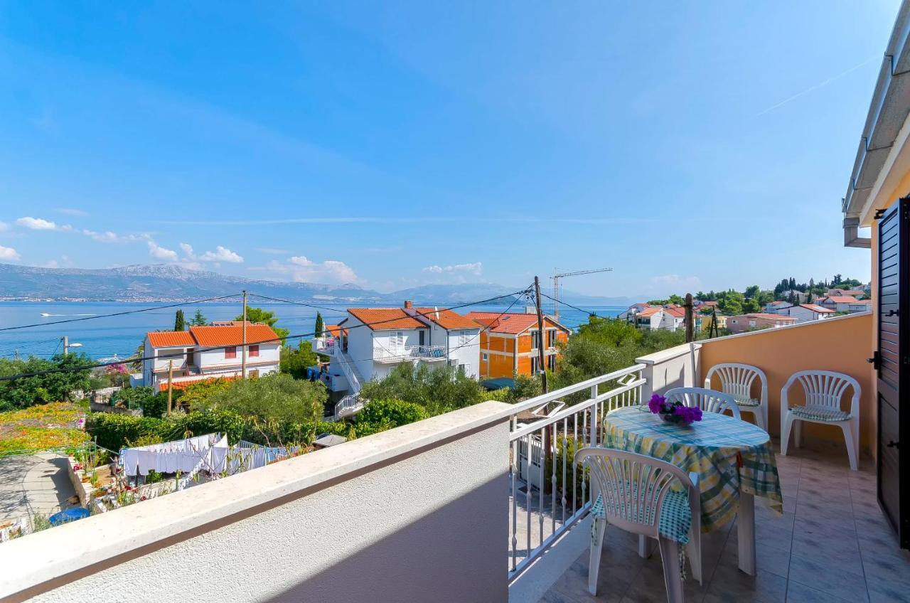 Apartments Milka Slatine Εξωτερικό φωτογραφία