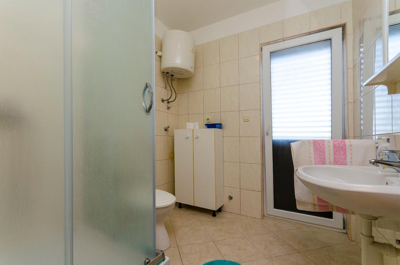 Apartments Milka Slatine Εξωτερικό φωτογραφία