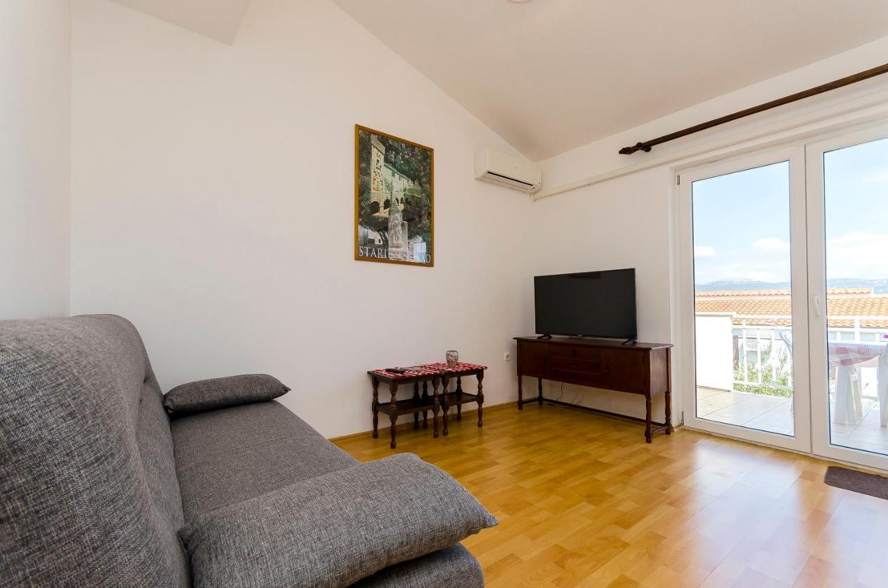 Apartments Milka Slatine Εξωτερικό φωτογραφία