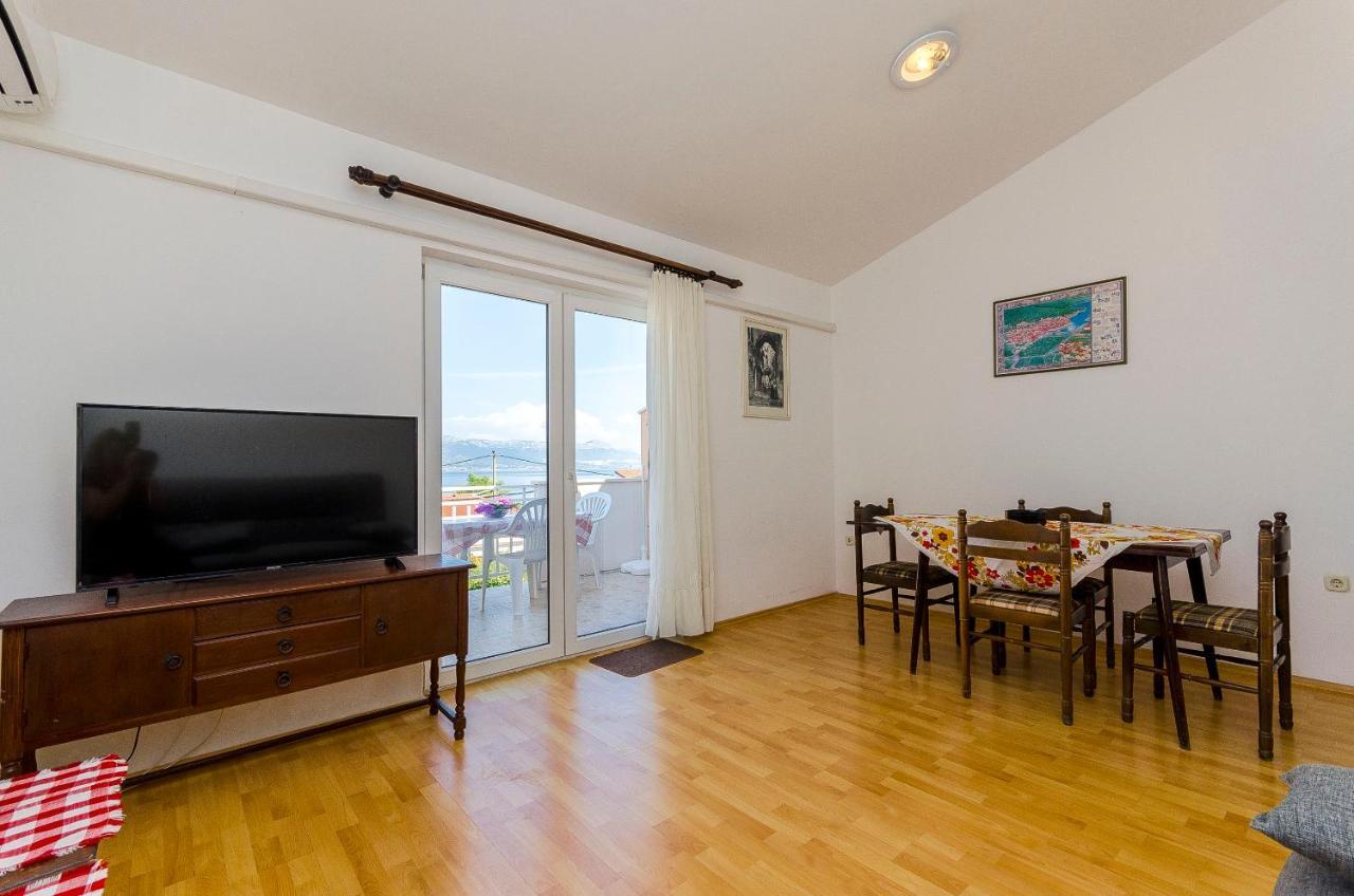 Apartments Milka Slatine Εξωτερικό φωτογραφία