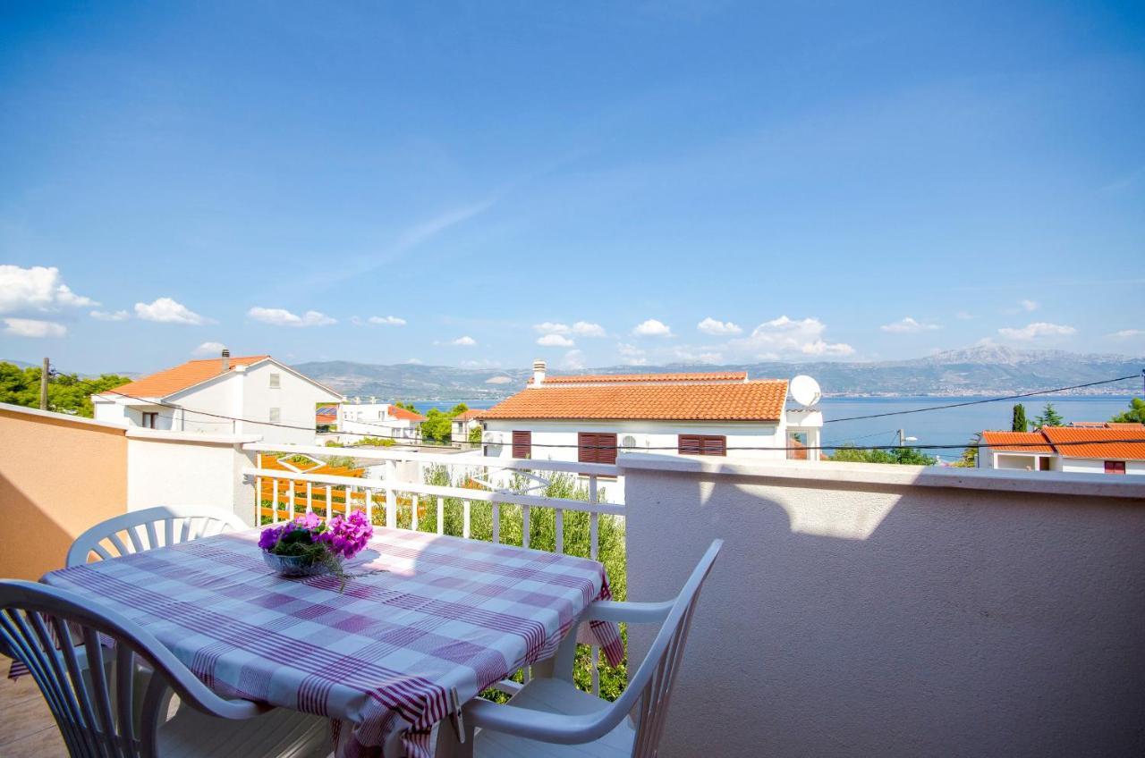 Apartments Milka Slatine Εξωτερικό φωτογραφία